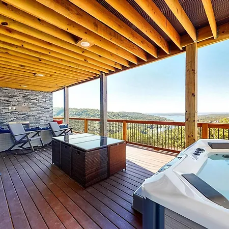 Lake Point Lodge